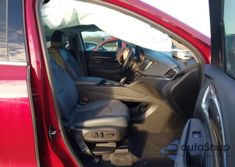 2021 Buick Enclave Awd Essence z USA, uszkodzony, nr VIN 5GAEVAKW2MJ117868